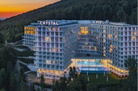 Crystal Mountain *****